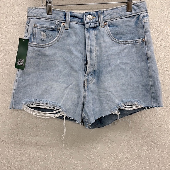 wild fable Pants - Wild Fable Highway Rise Cutoff Jean Shorts 8 Light Wash